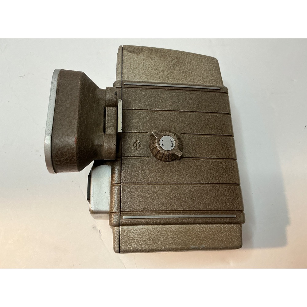 Bell & Howell Vintage 8mm Movie Camera Wind Up Crank Brown Metal Film Prop AS IS - Picture 11 of 14